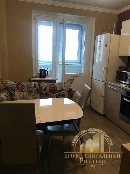 Снять 2-к квартиру, 54 кв.м.