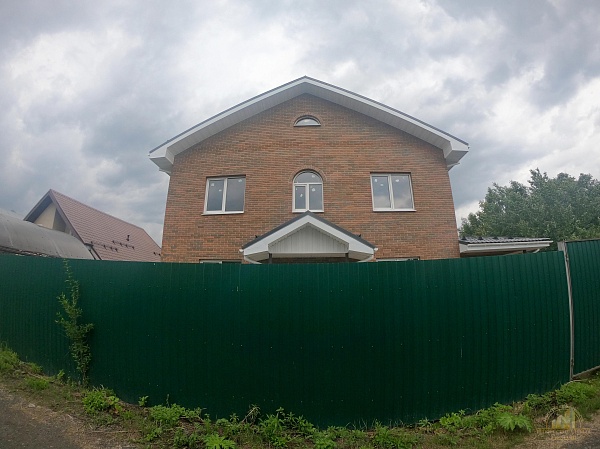Дом, 228 кв.м.