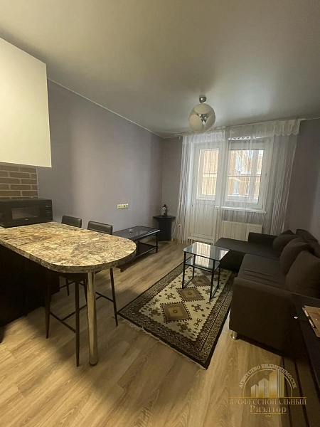 Снять 2-к квартиру, 380 кв.м.