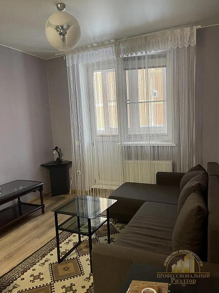 Снять 2-к квартиру, 380 кв.м.