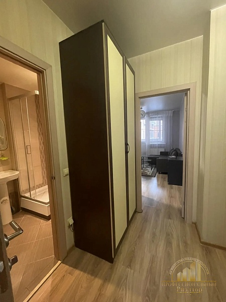 Снять 2-к квартиру, 380 кв.м.